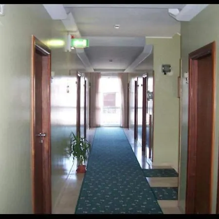 Luca מלון רימיני