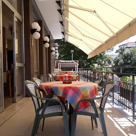 Hotell Luca Rimini