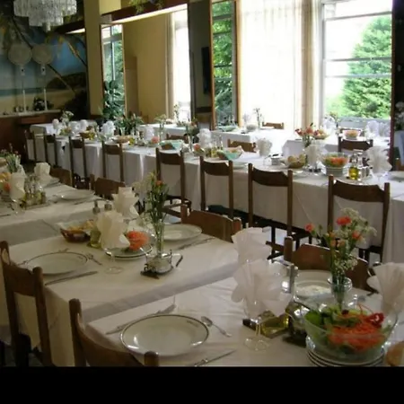 Ξενοδοχείο Luca *