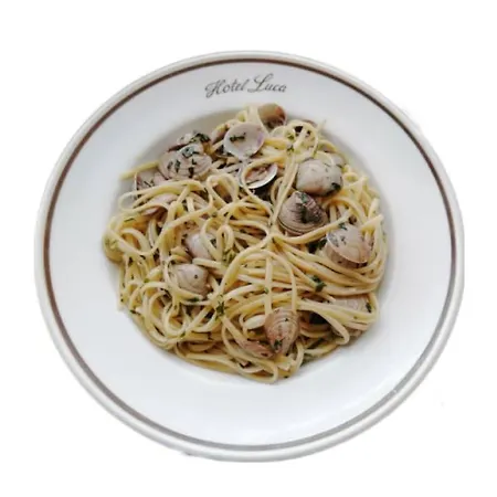 Luca Ξενοδοχείο *